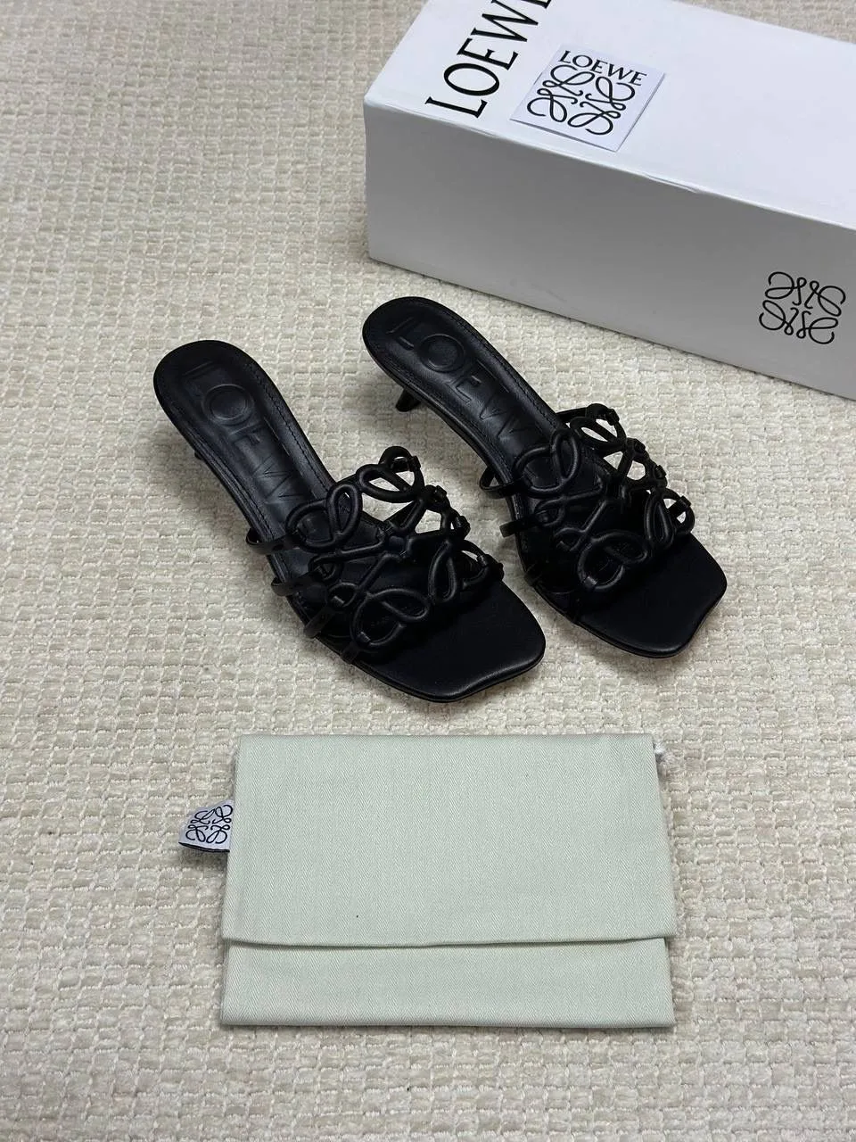 Love sandal topuklu - Beden: 37 • Renk: Varsayılan