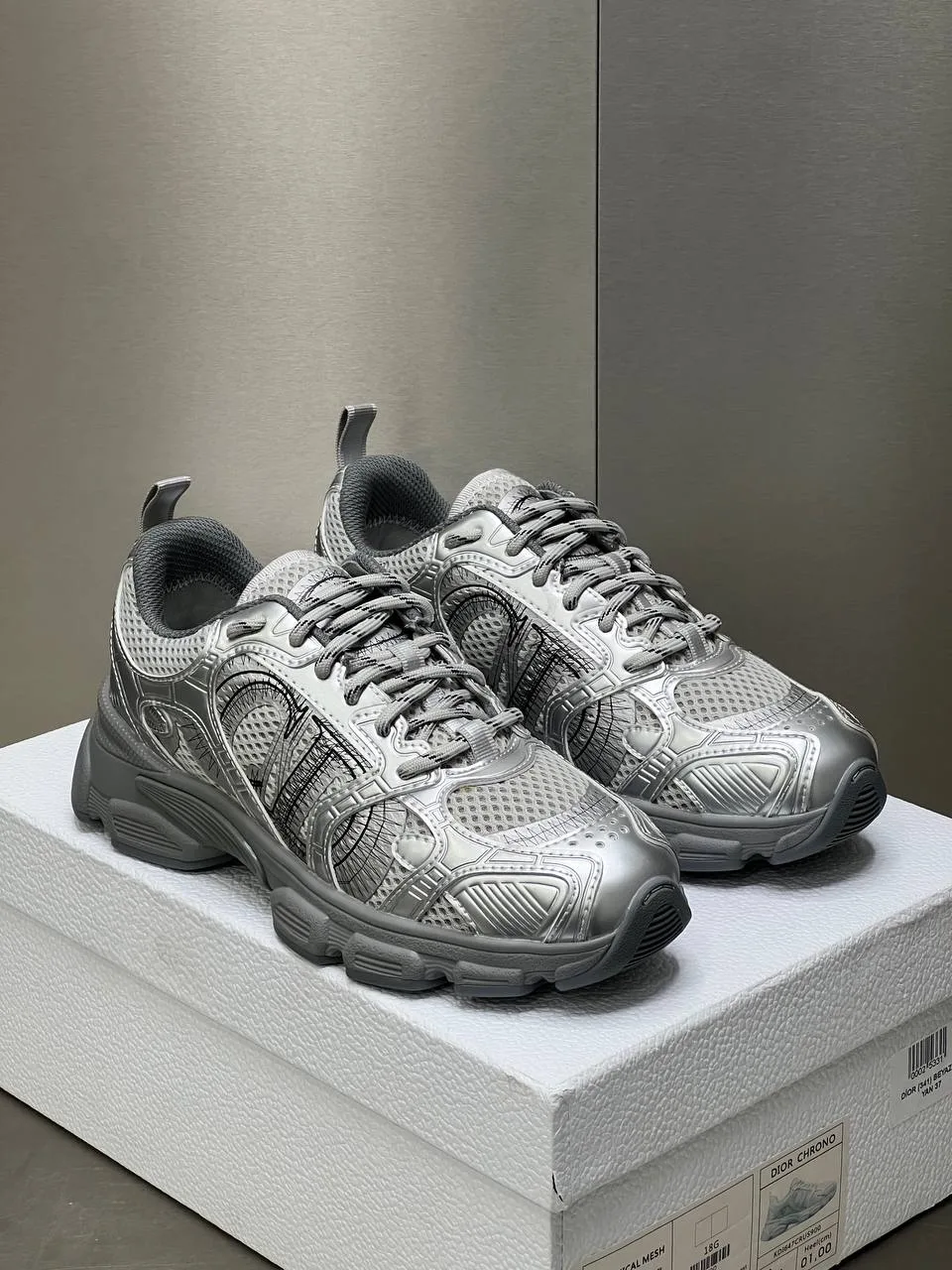 CD sneaker - Beden: 37 • Renk: Varsayılan