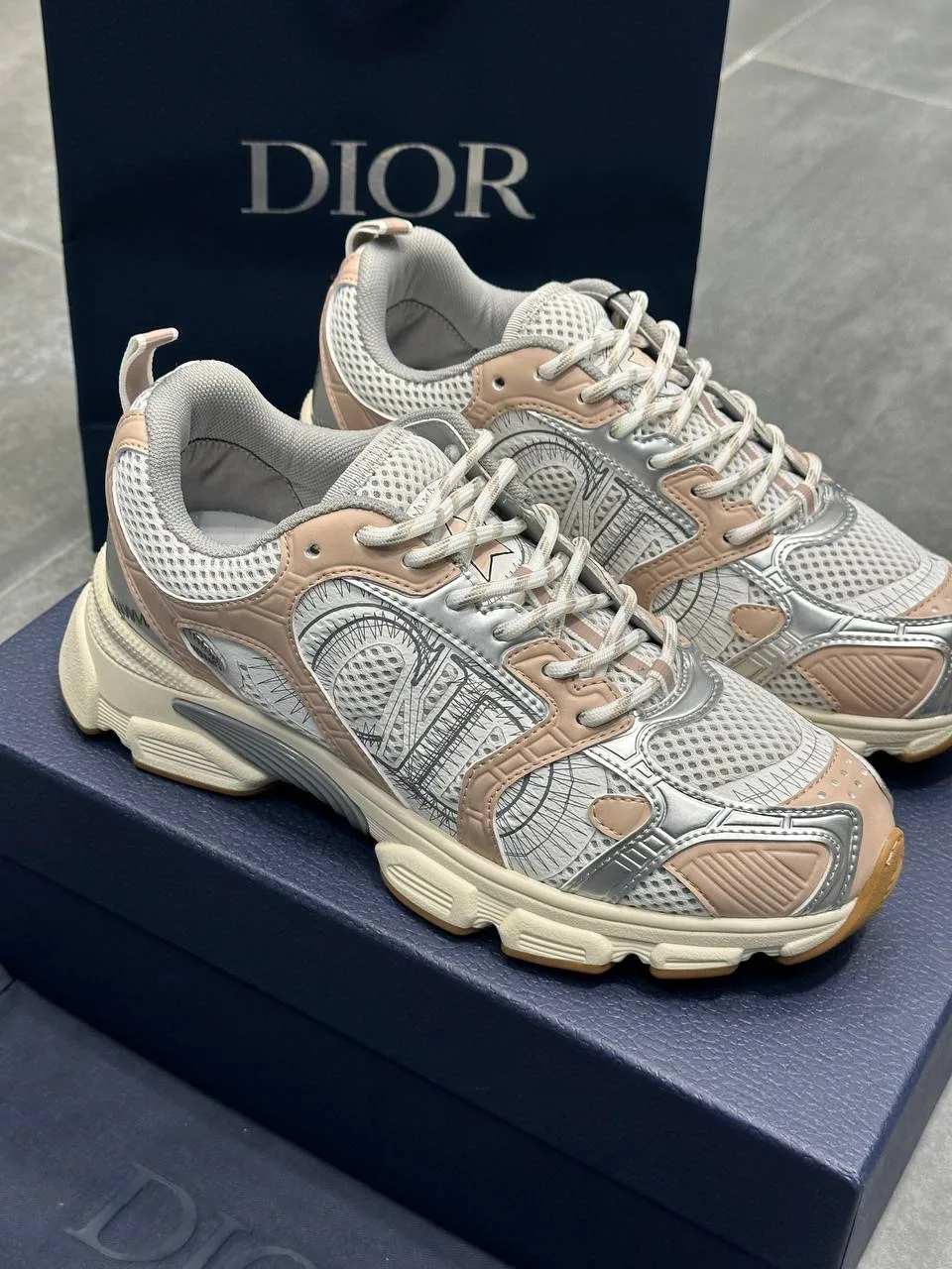 CD sneaker - Beden: 40 • Renk: Varsayılan