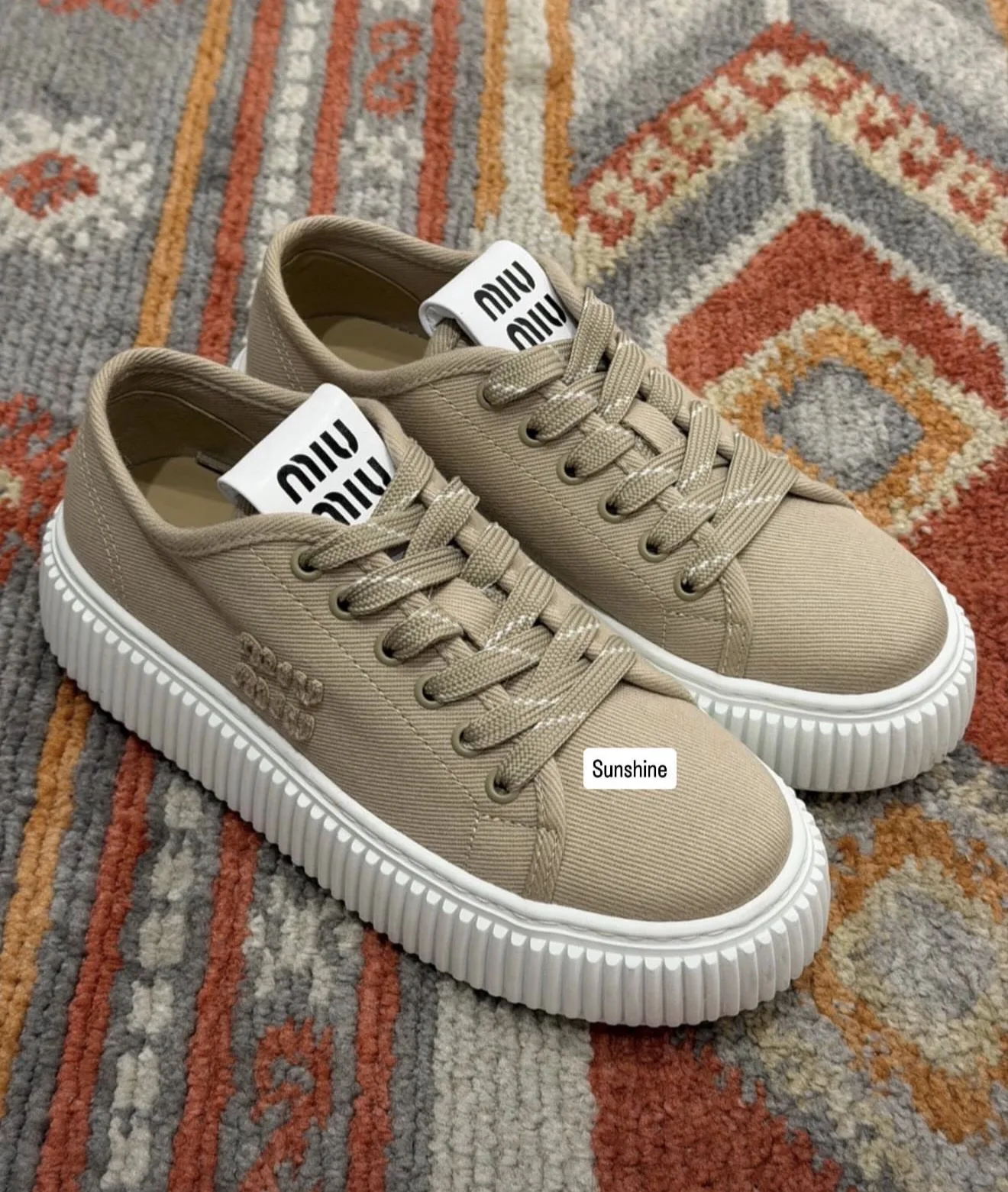 Mi mi sneaker - Beden: 37 • Renk: Varsayılan