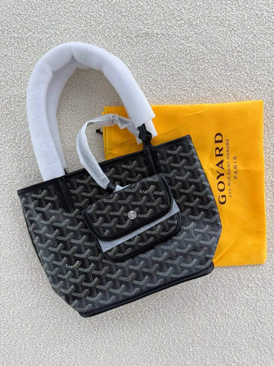 Siyah mini goyard