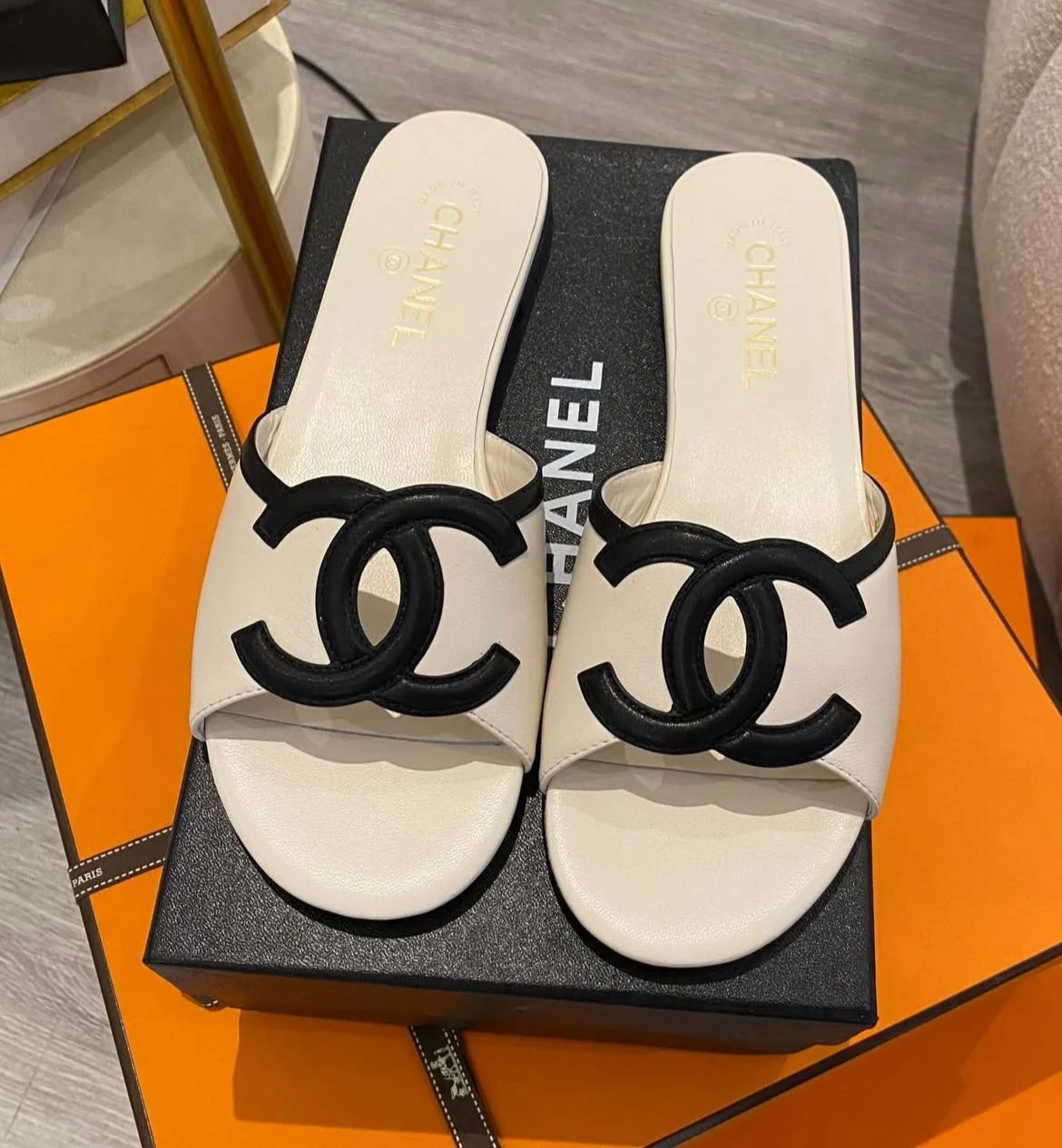 Chnl sandal new season