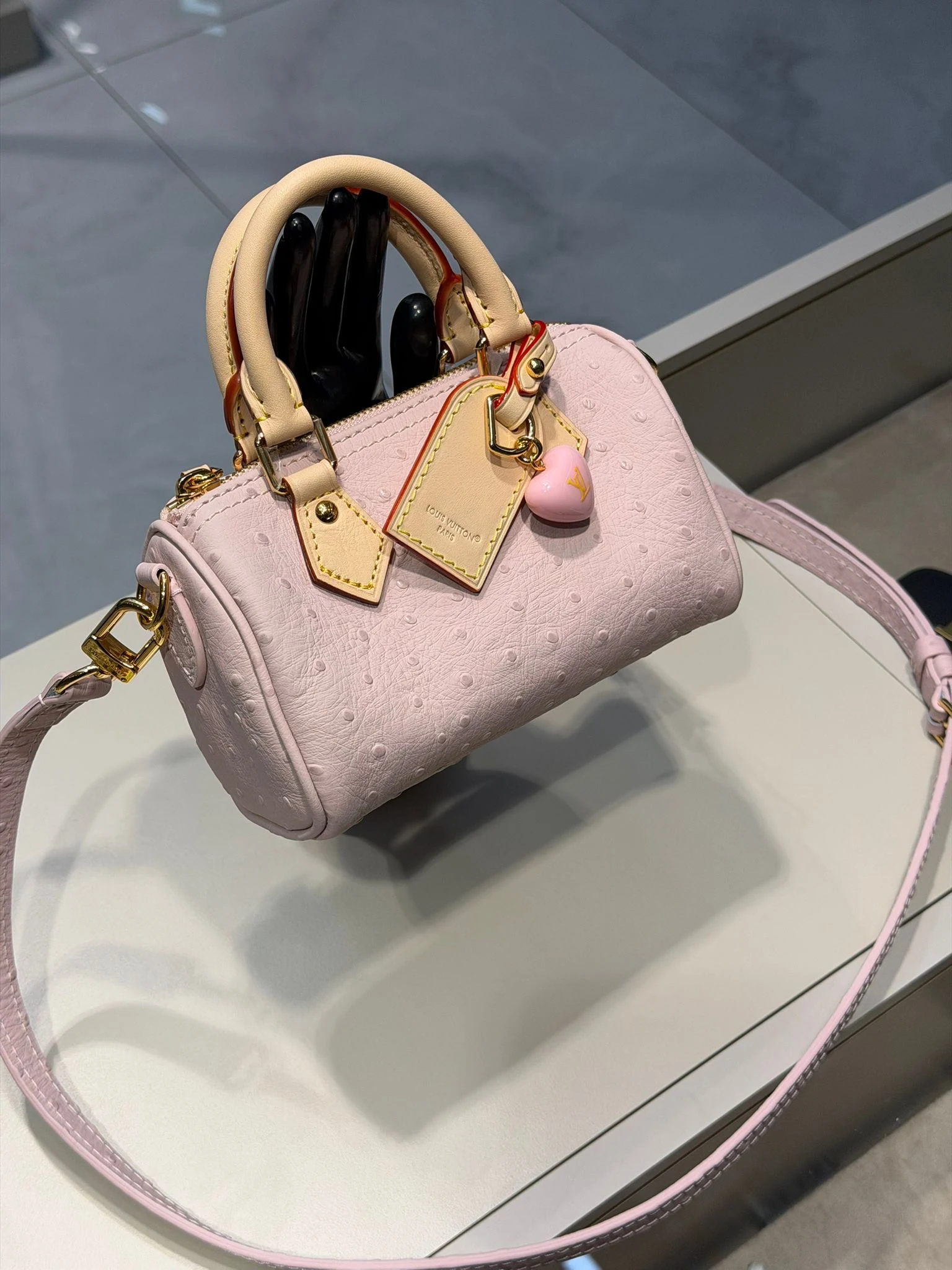 Lv speedy bag pink mini