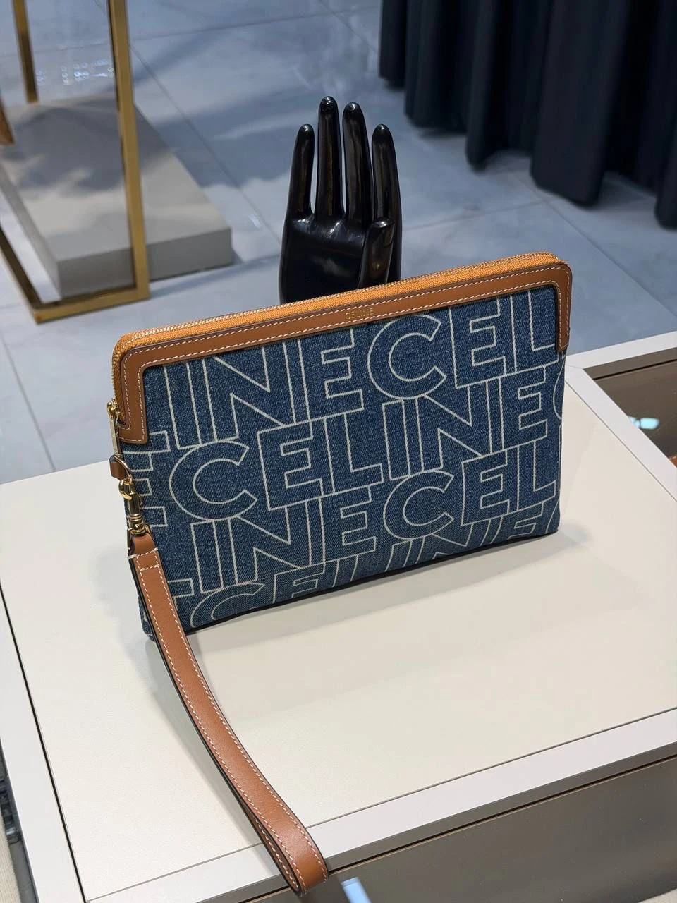 Clne jean clutch