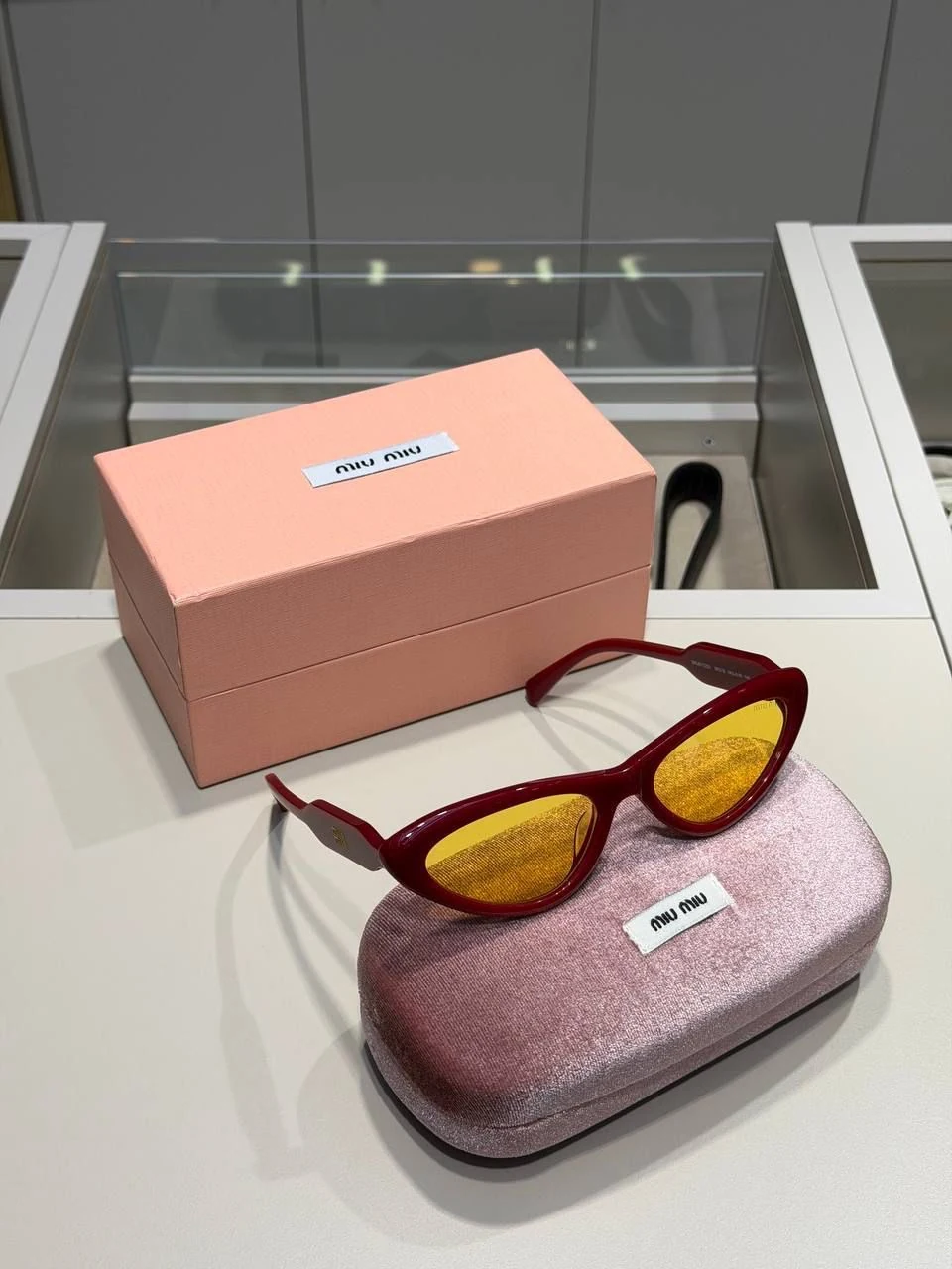 Mi  mi sunglasssess