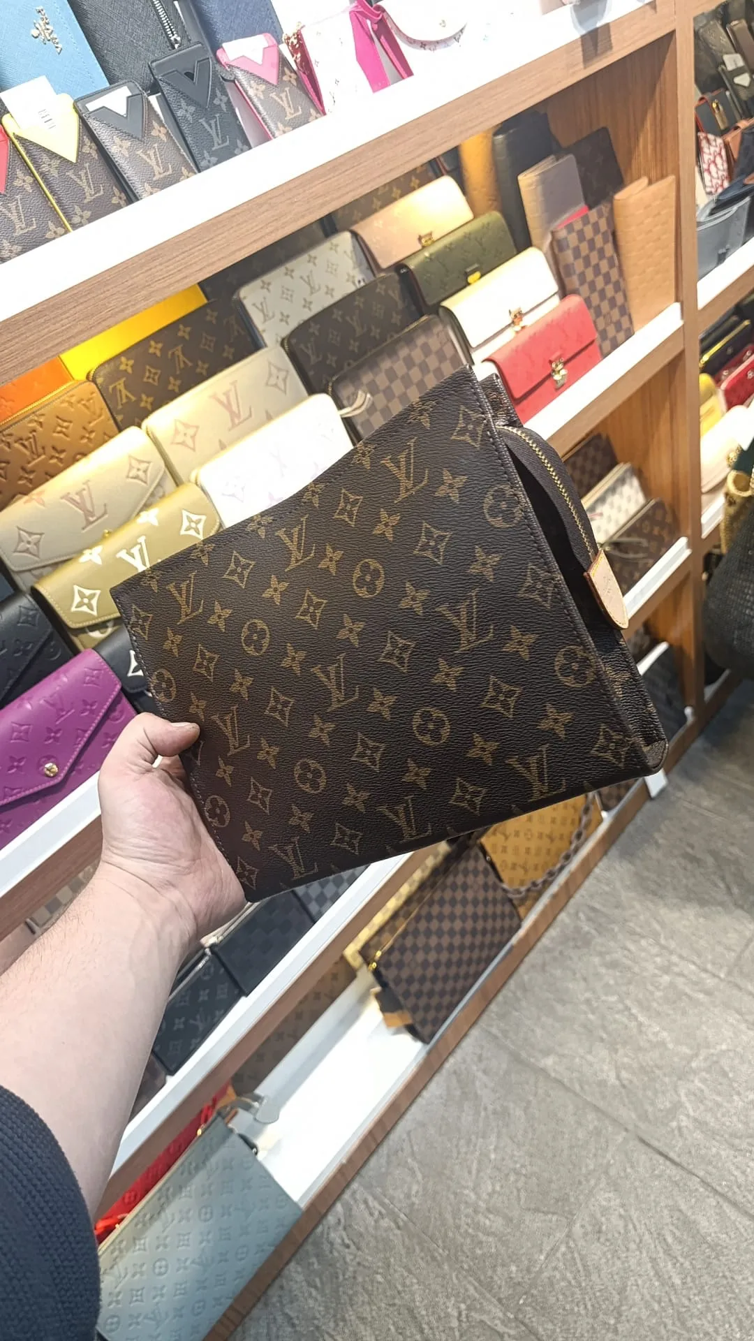 Lv clutch