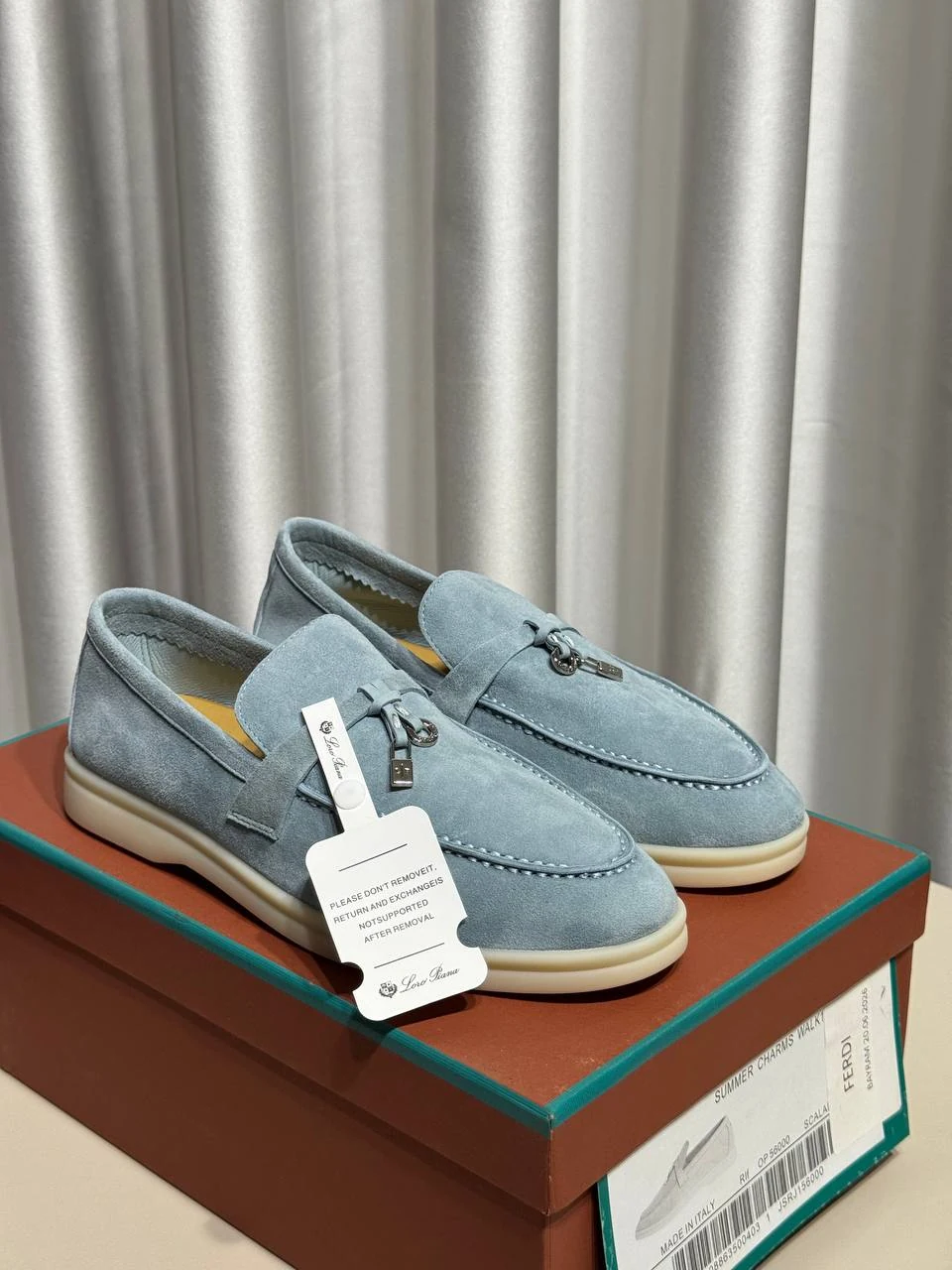 Baby blue lora piana leofar