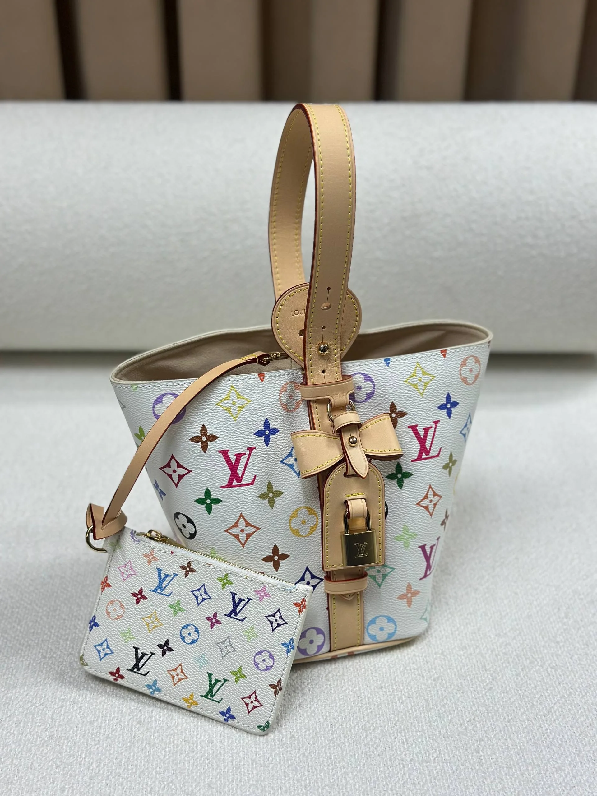 Lv Bag