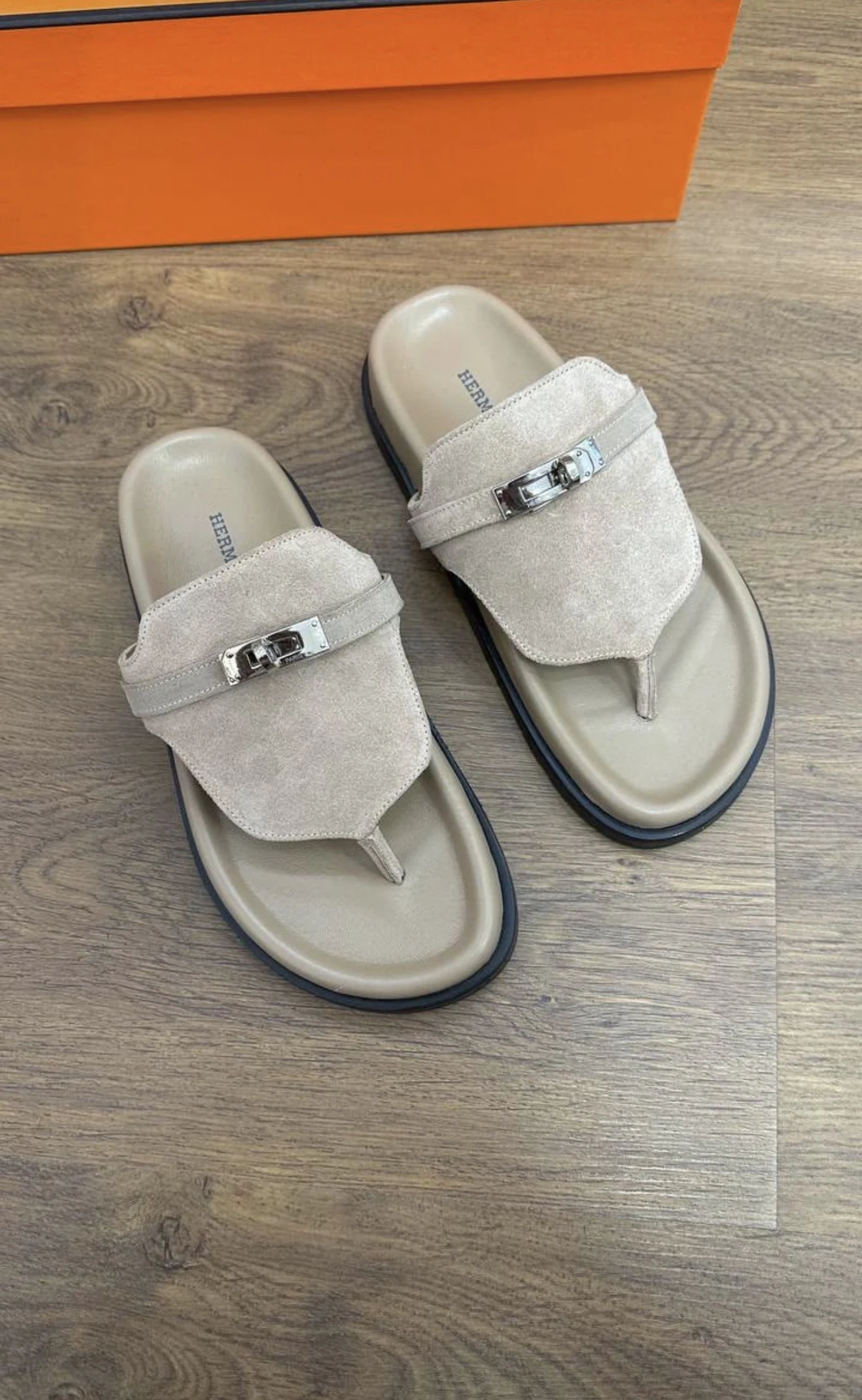 Hrms new sandal süet bej