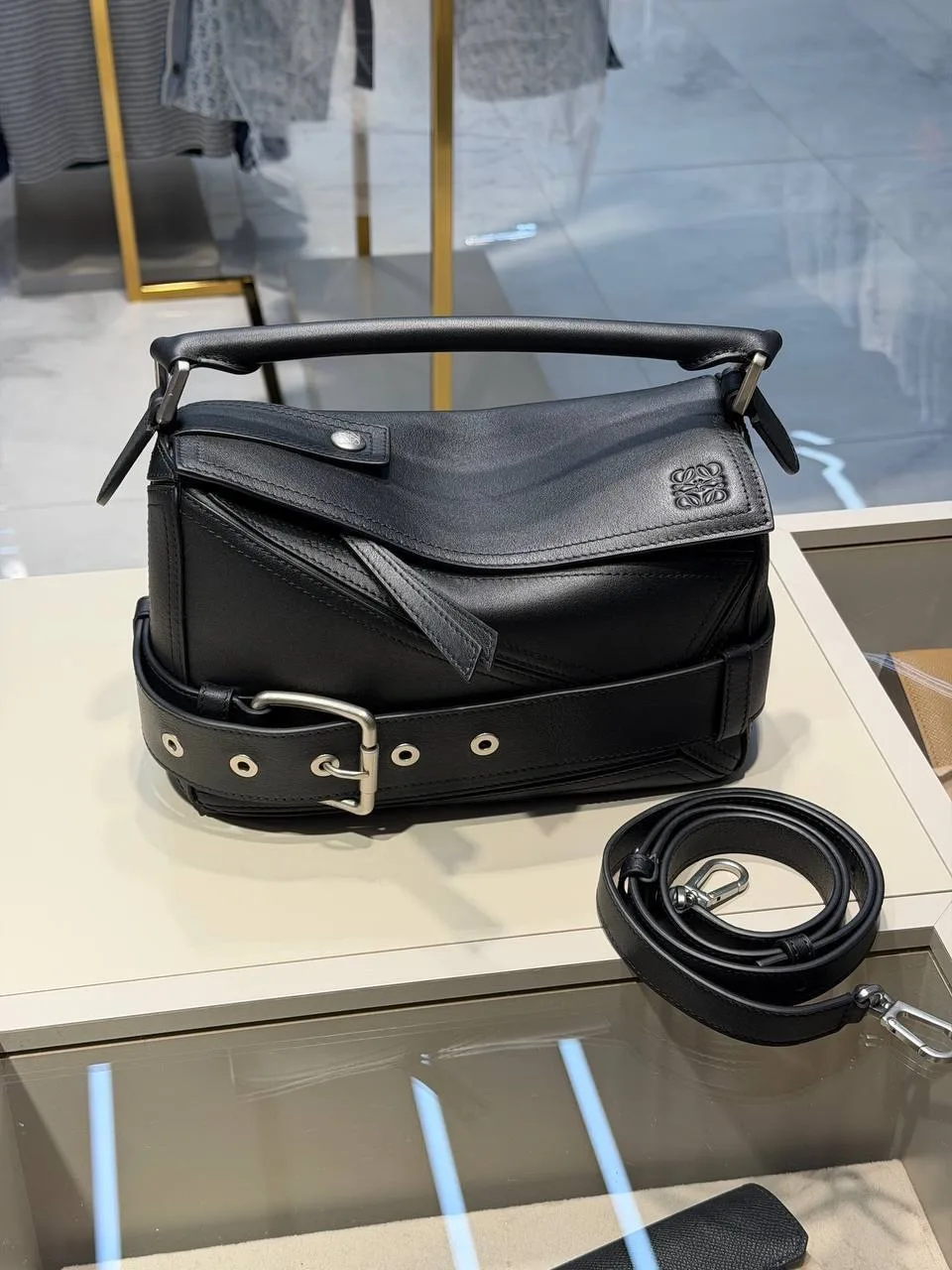 Lve puzzle bag