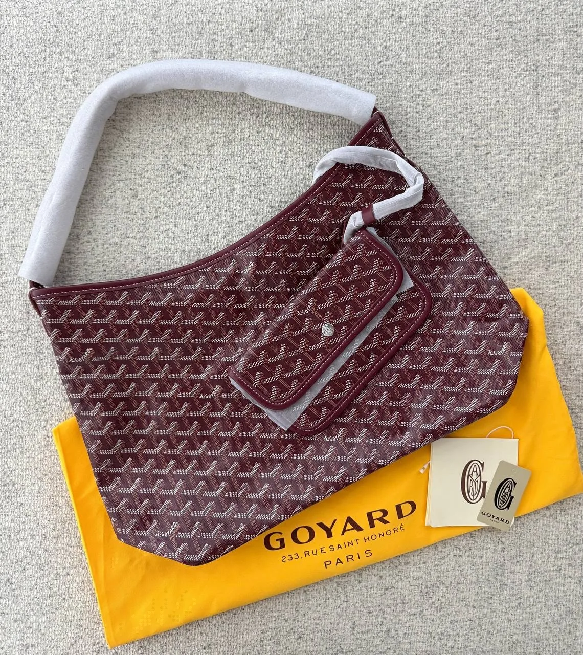 Gyrd hobo bag