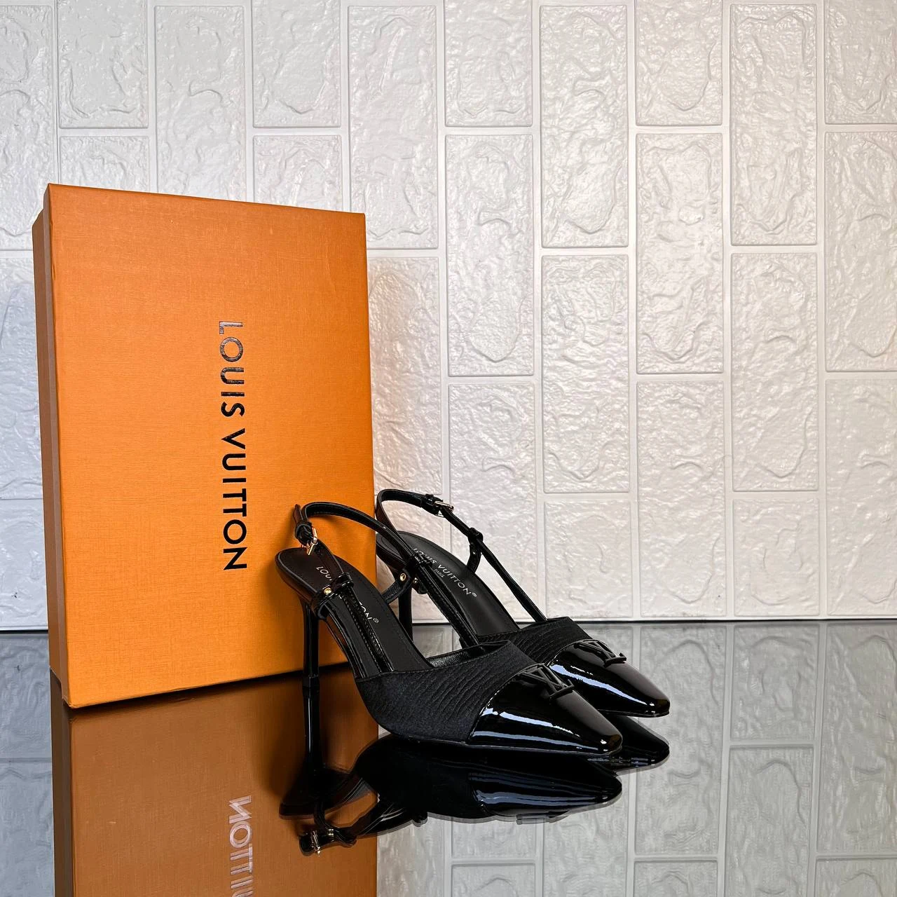 Lv New slinback