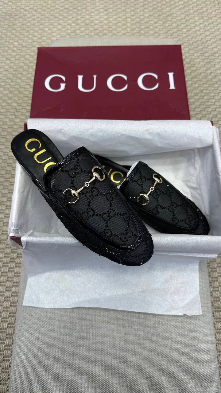 Gucci taşlı sandal Black