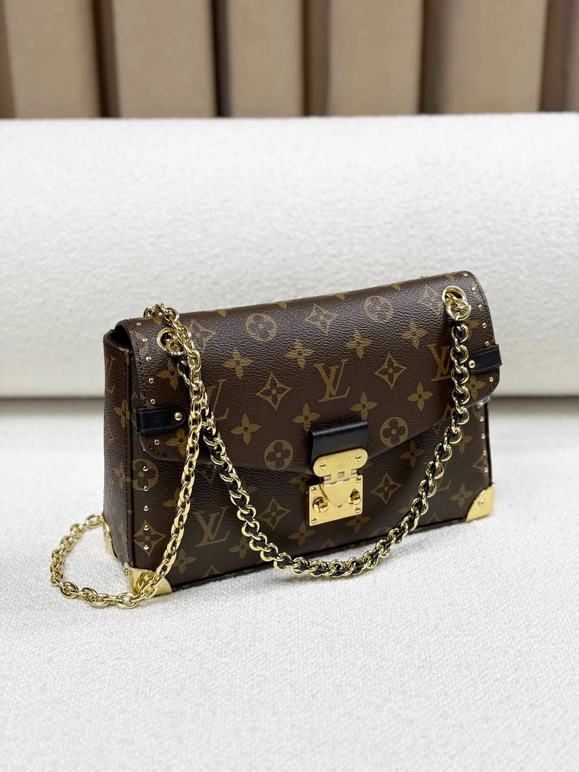 Lv Bag