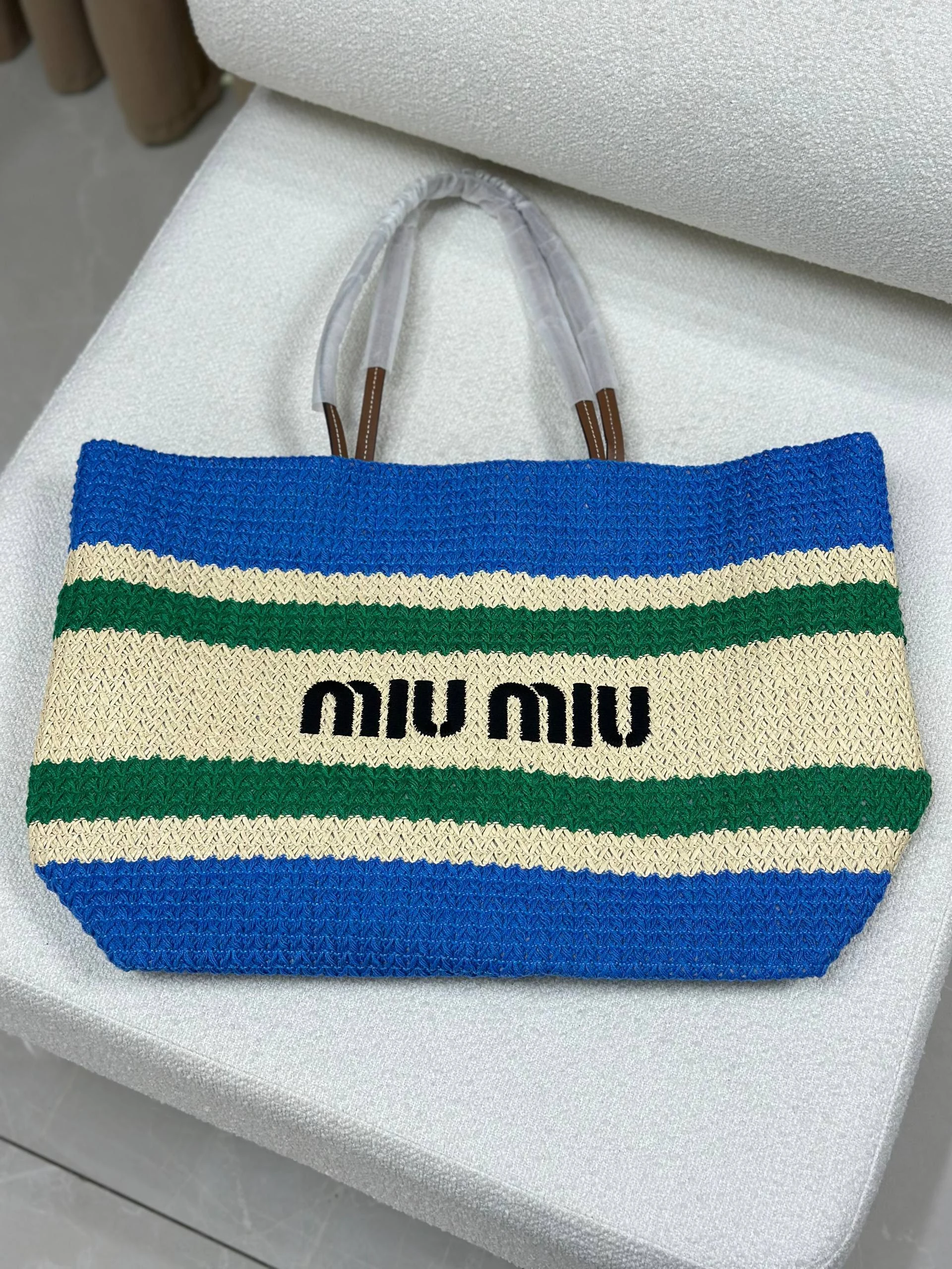 Mi mi tote bag