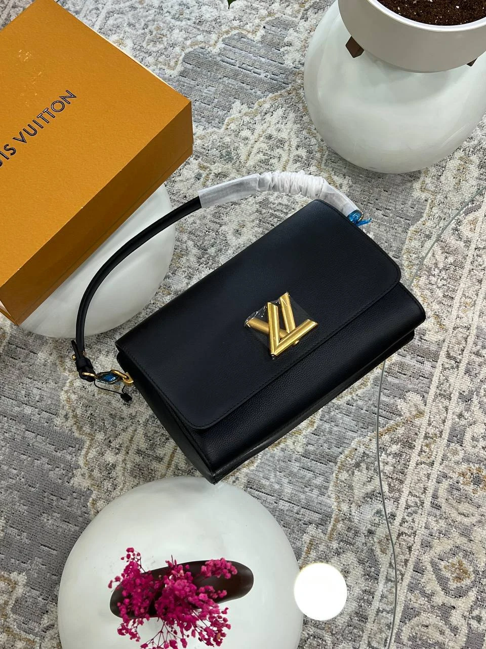 Lv siyah bag