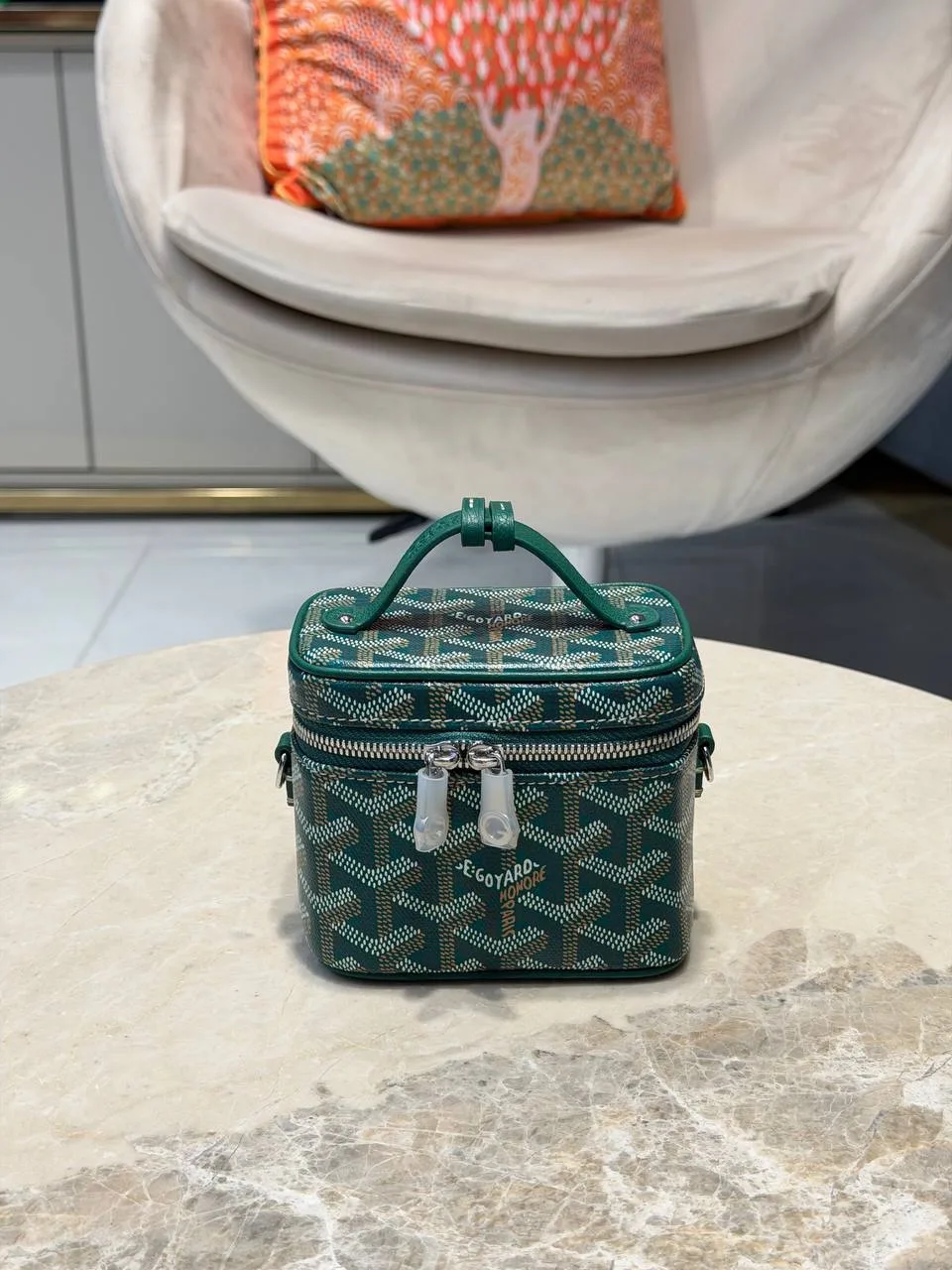 Gyrd Vanity bag