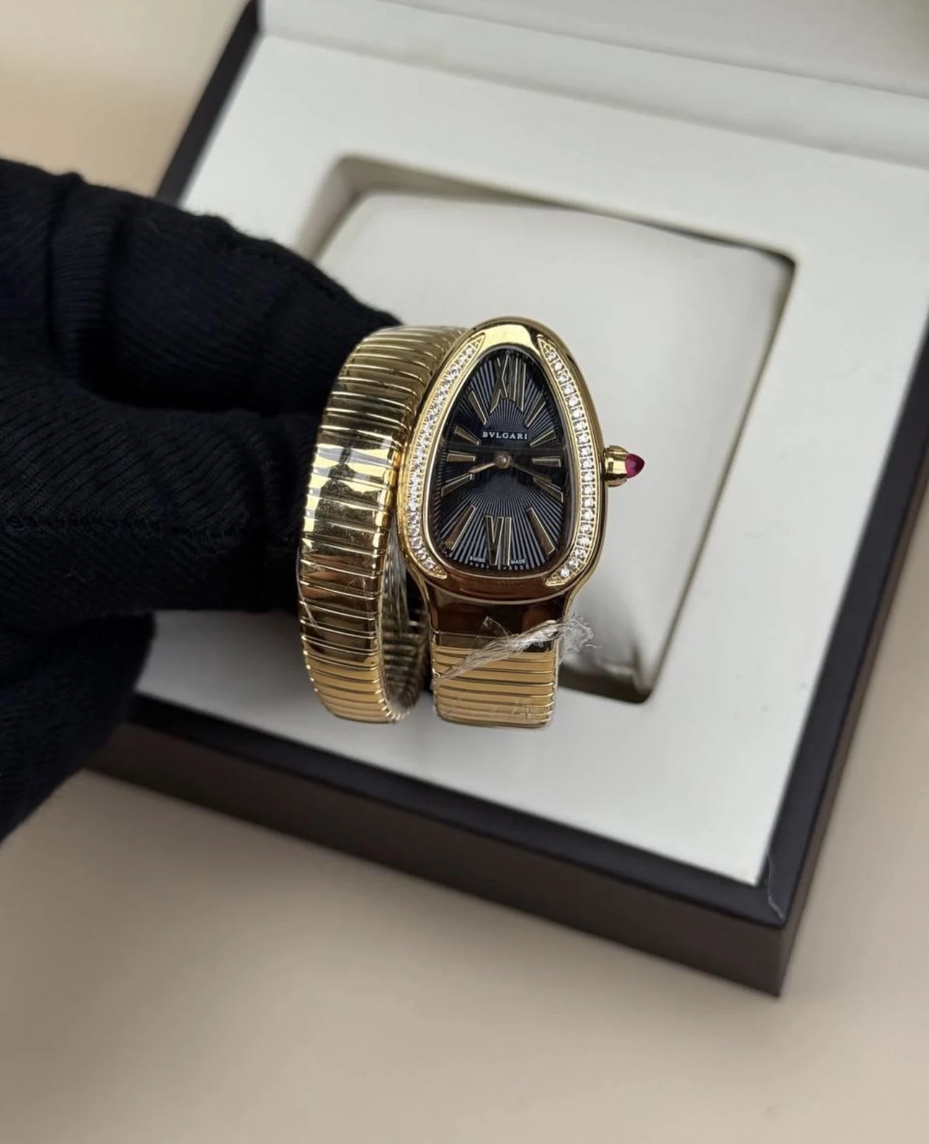 Blg gold tek sarmal siyah  kadran saat