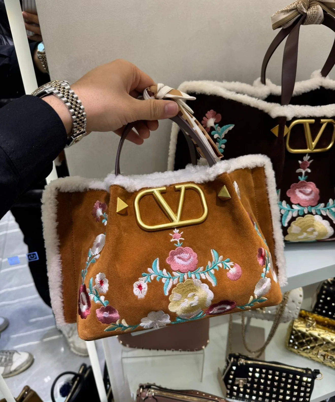 Vltn tote bag