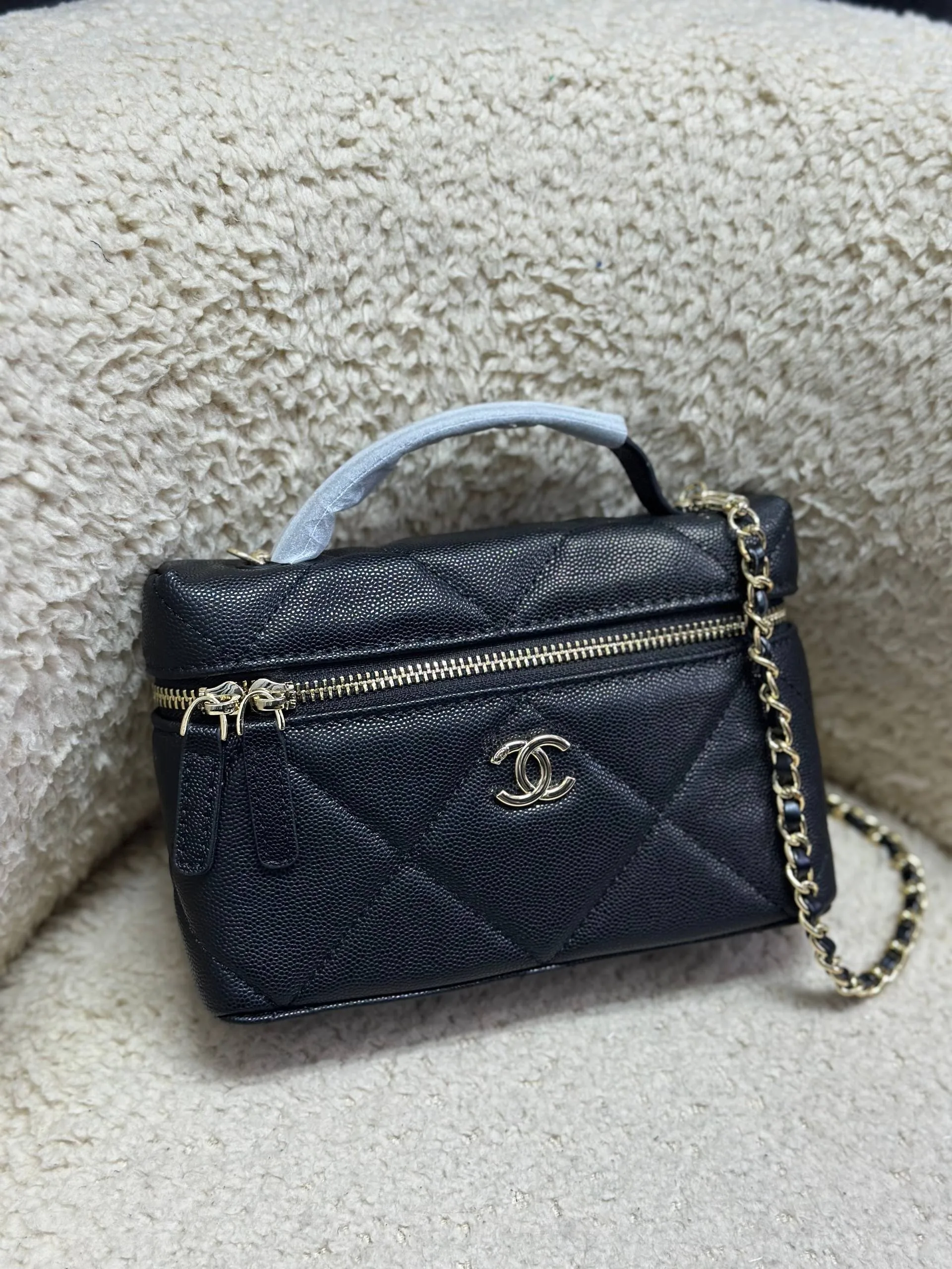 Chn Vanity bag Black