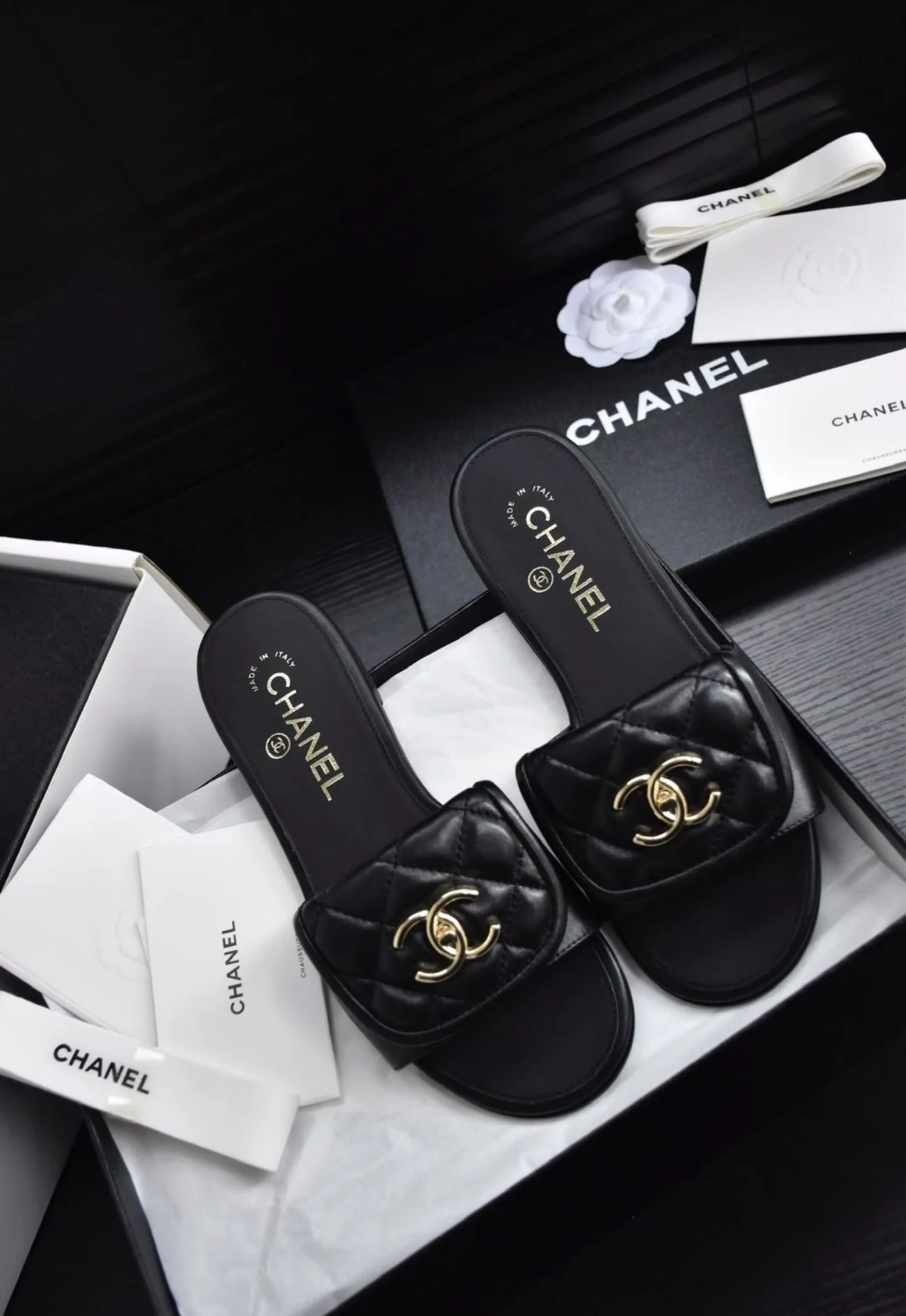 Chnl yeni sezon sandal