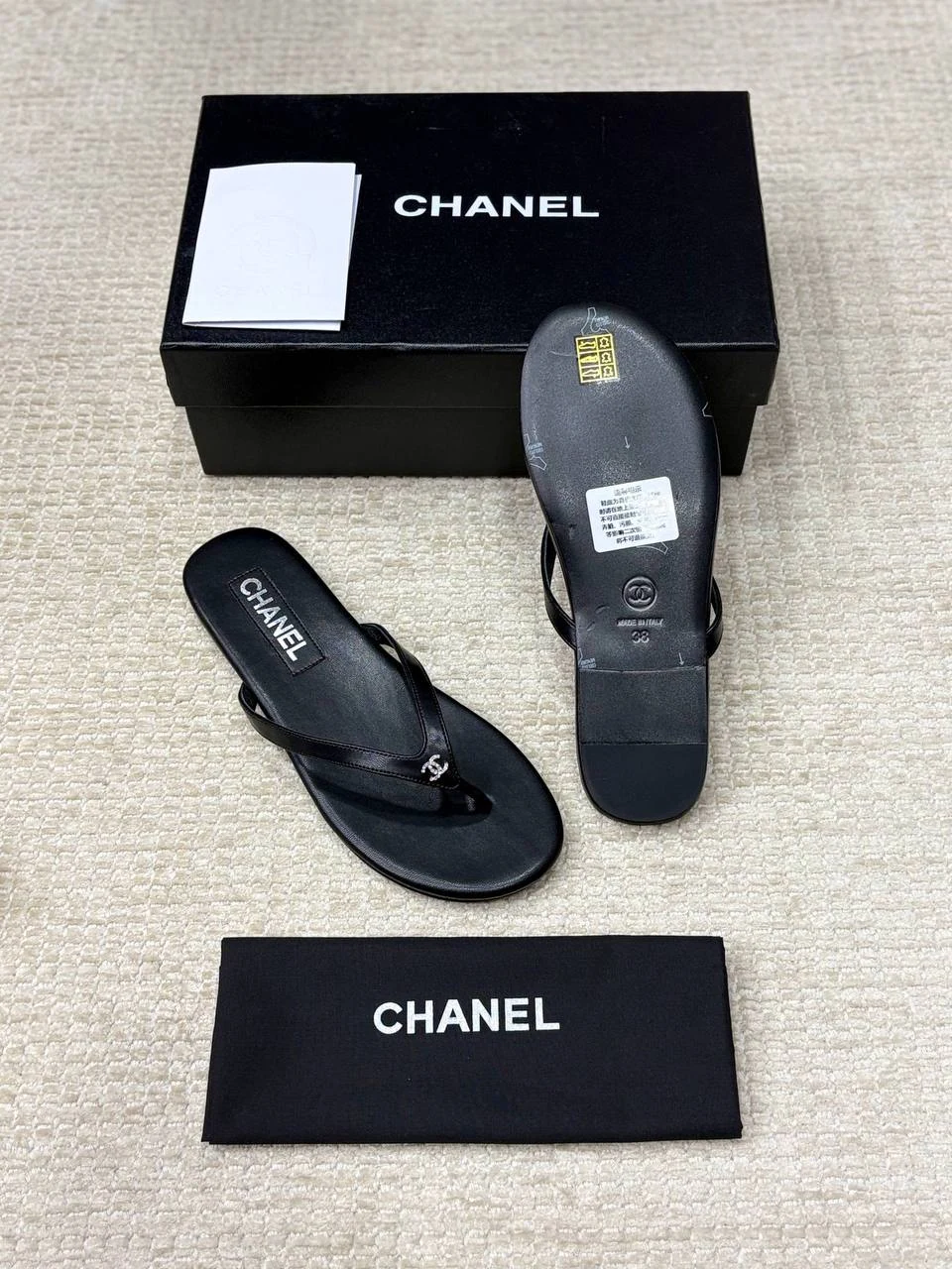 Chnl new black sandalll