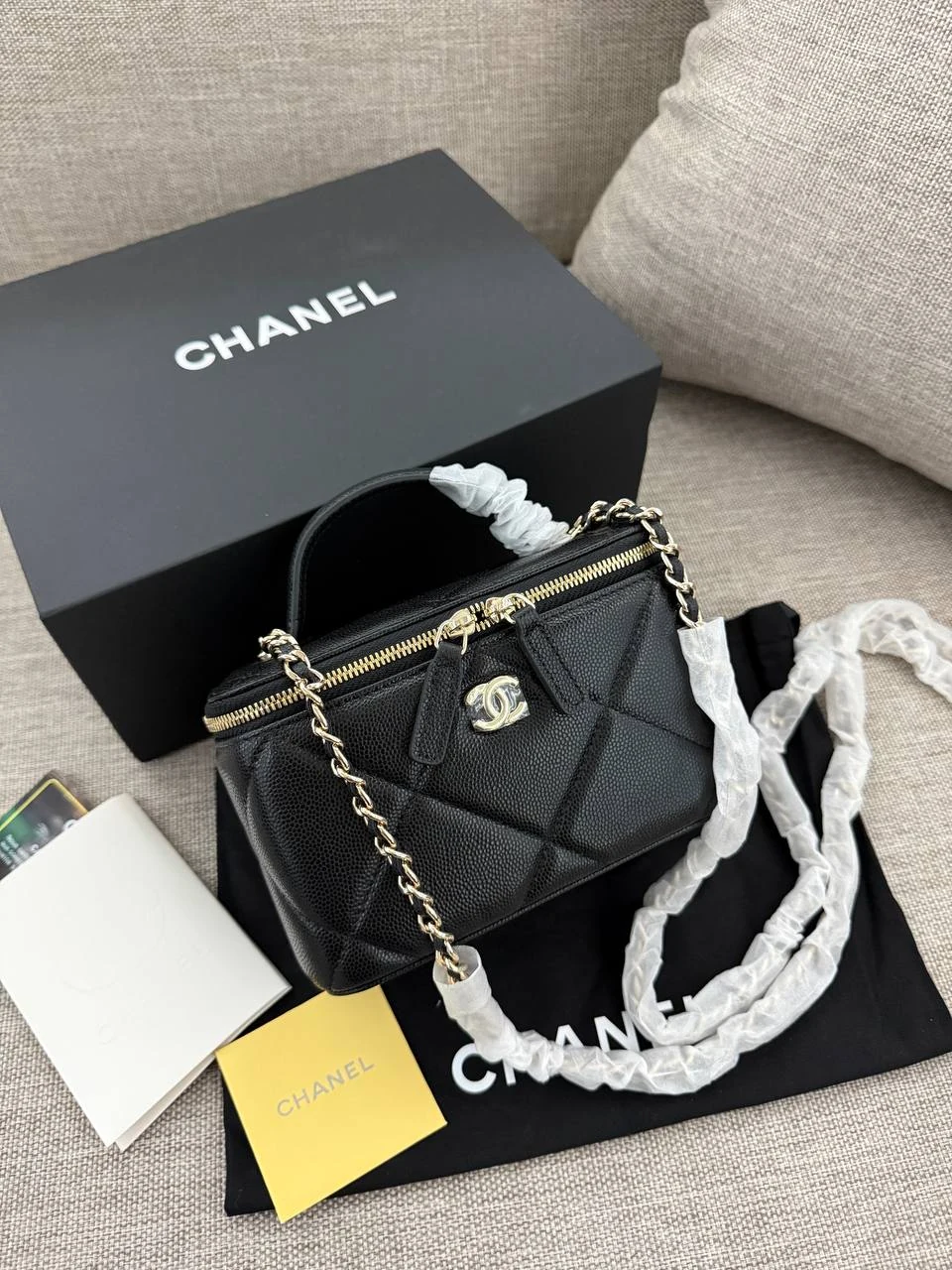 Vanity bag Chnl black